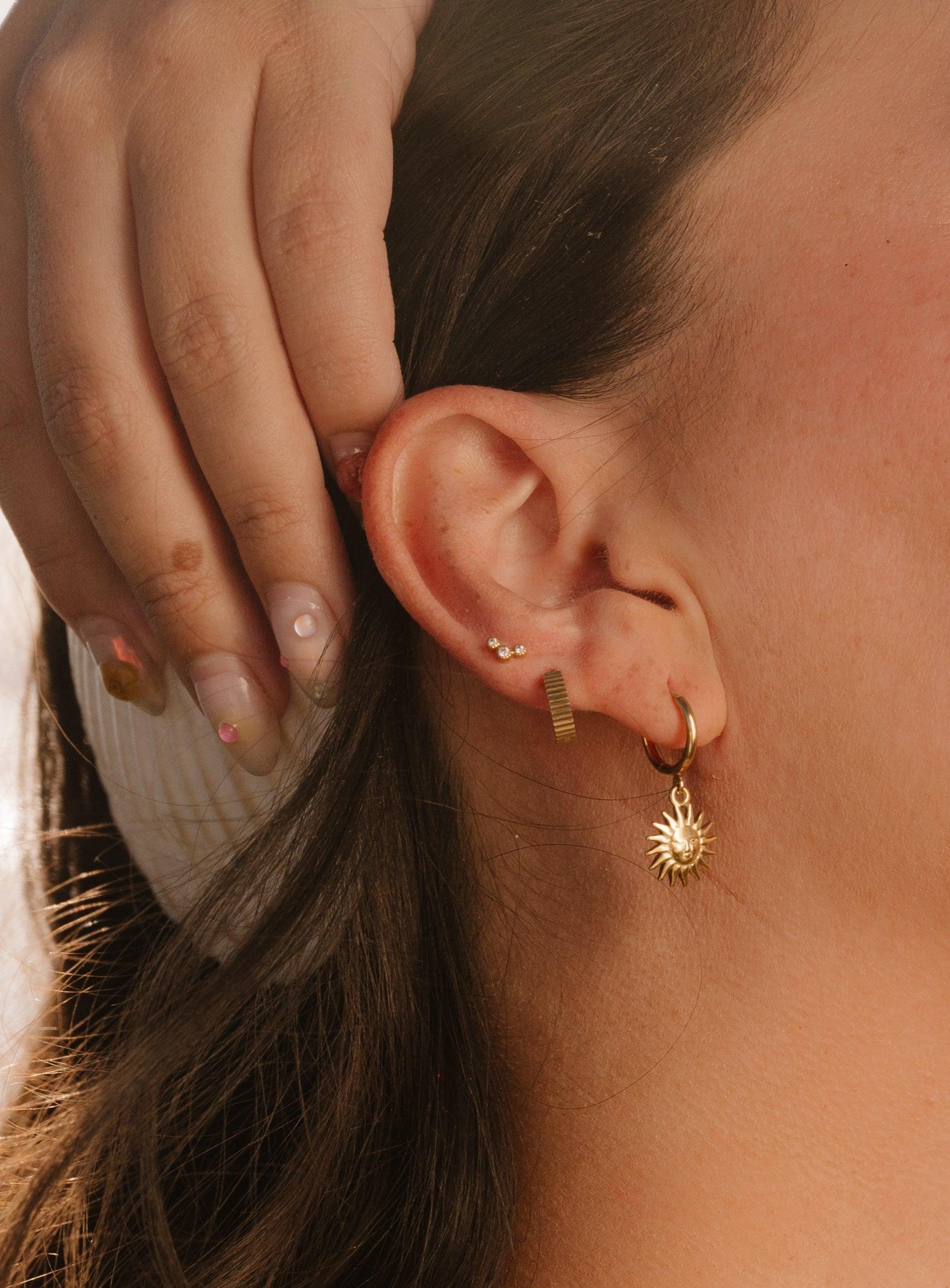 CZ Barnacle Flat Back Stud - Image 4