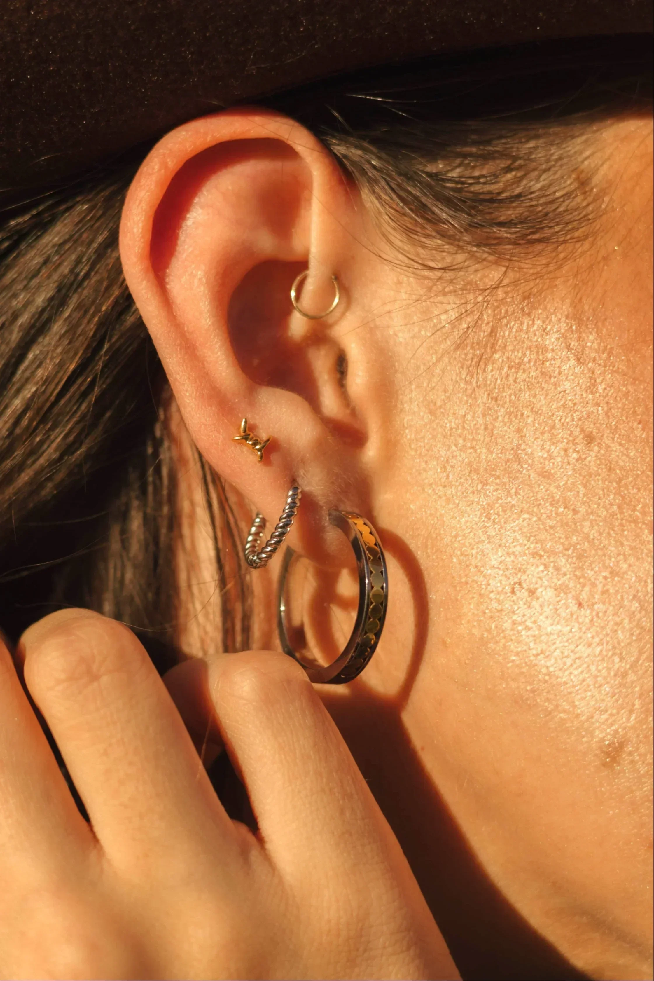 Barbed Wire Flat Back Stud - Image 2