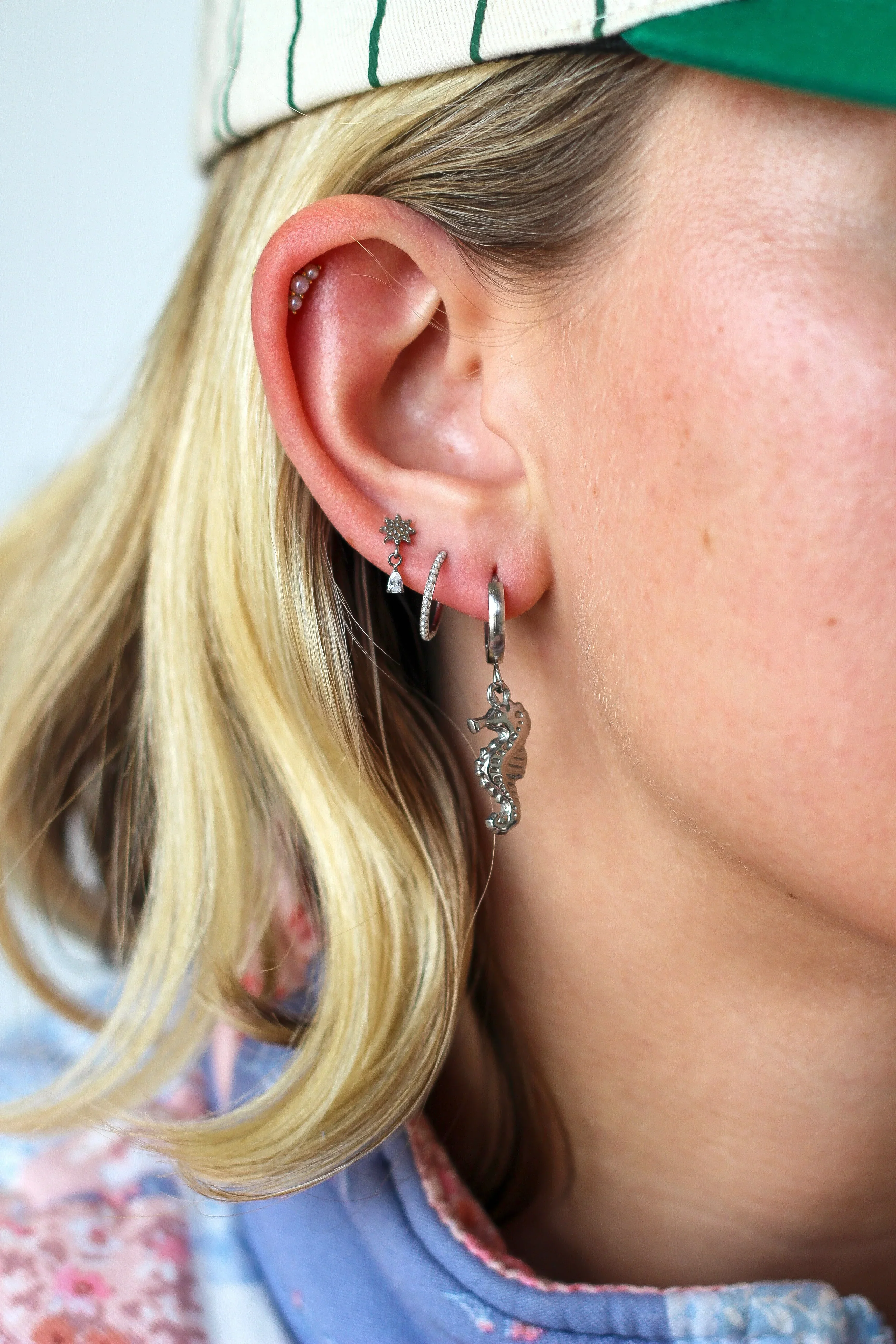 Sunburst Flat Back Stud - Image 3